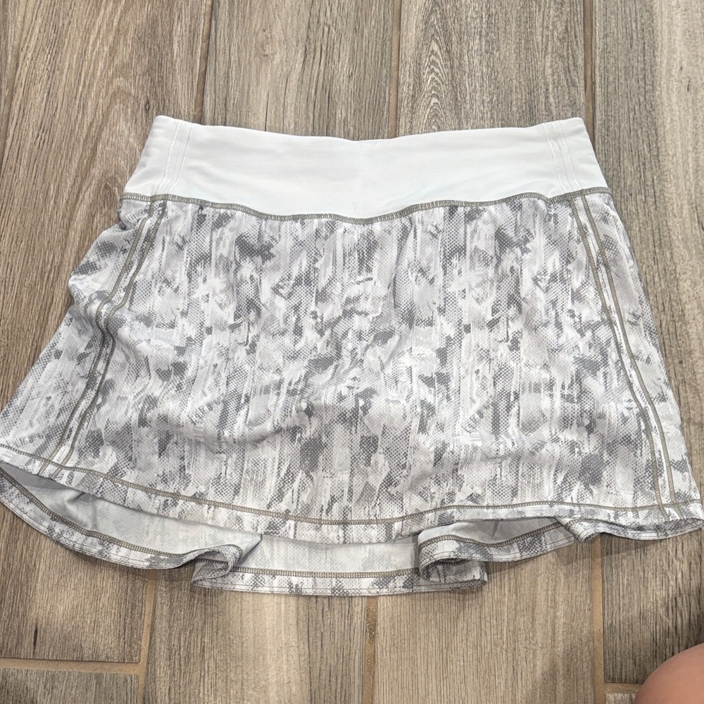 Lululemon Athletica White and Gray Skater Skirt